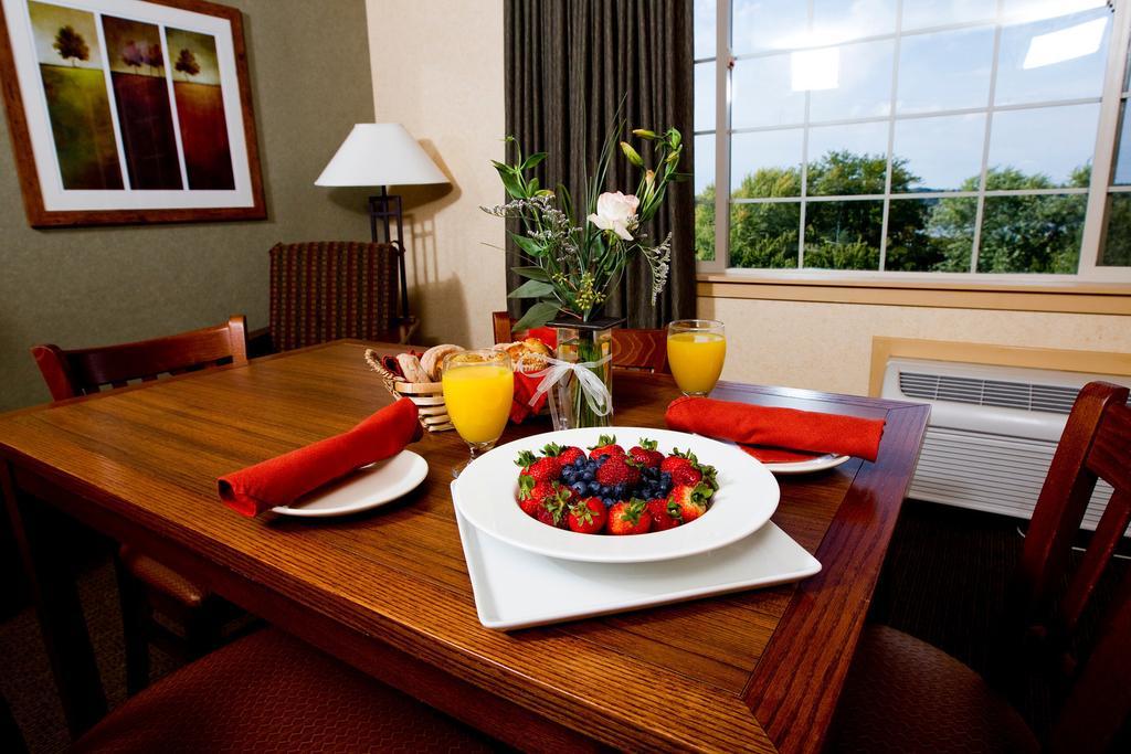Lodge Geneva National Женевско езеро Екстериор снимка